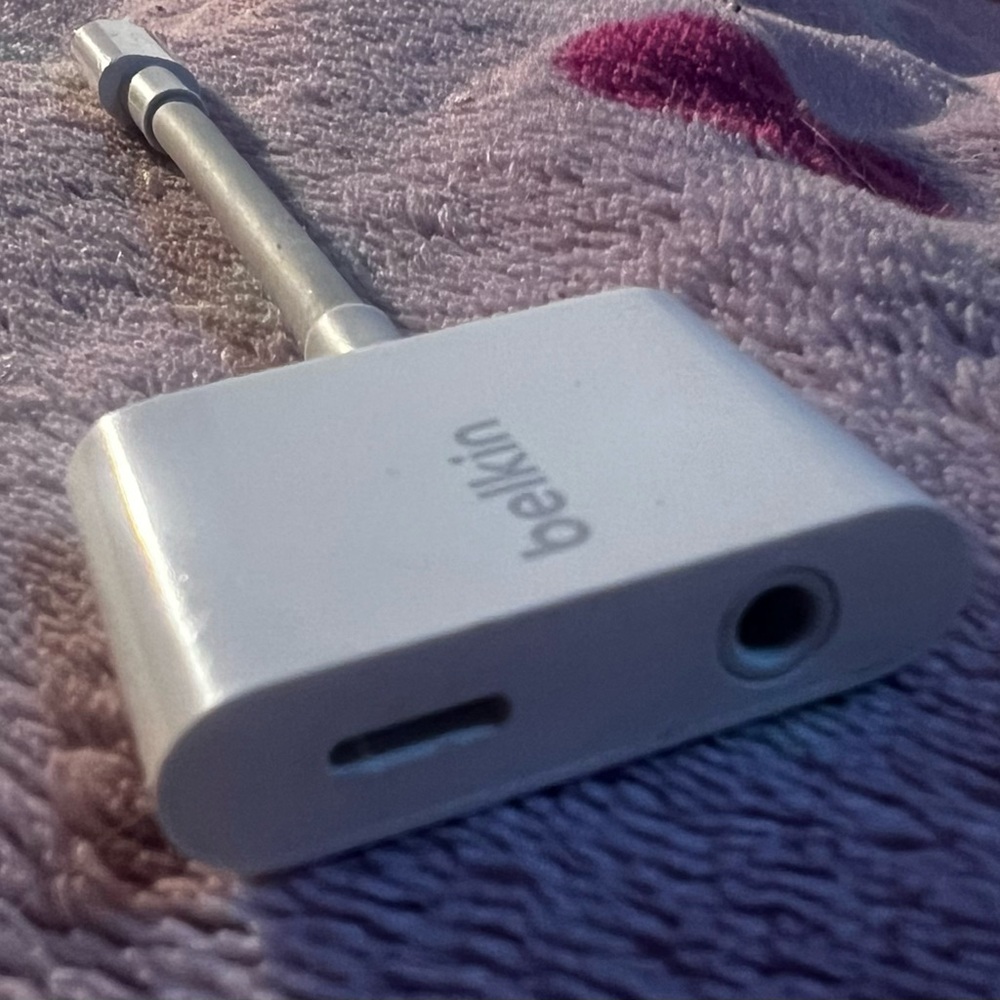 Belkin Rockstar iPhone Lightning to Headphone & Charger Adapter
